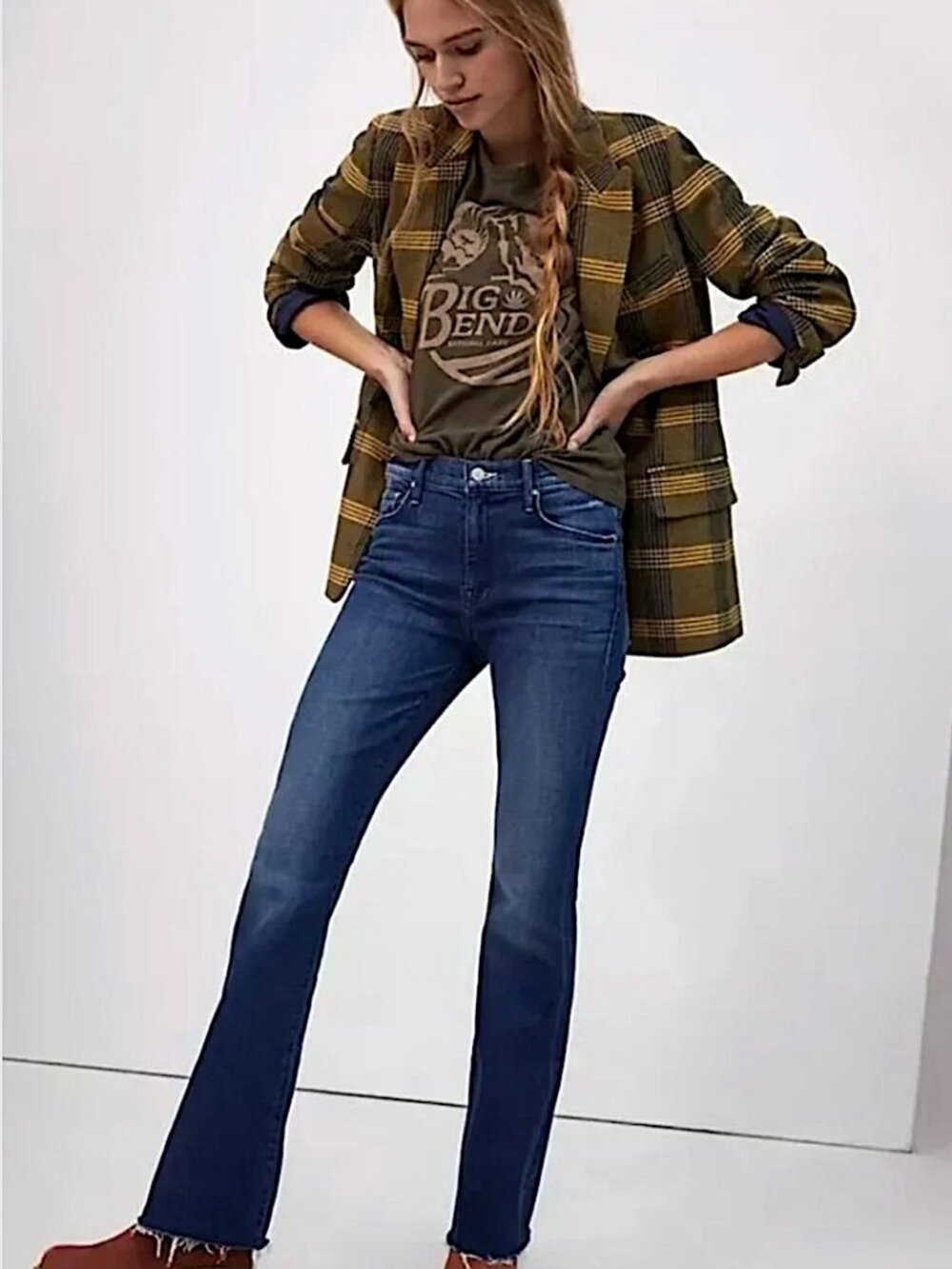 MOTHER The Weekender Fray Jeans Flare Leg Heirloom Blue